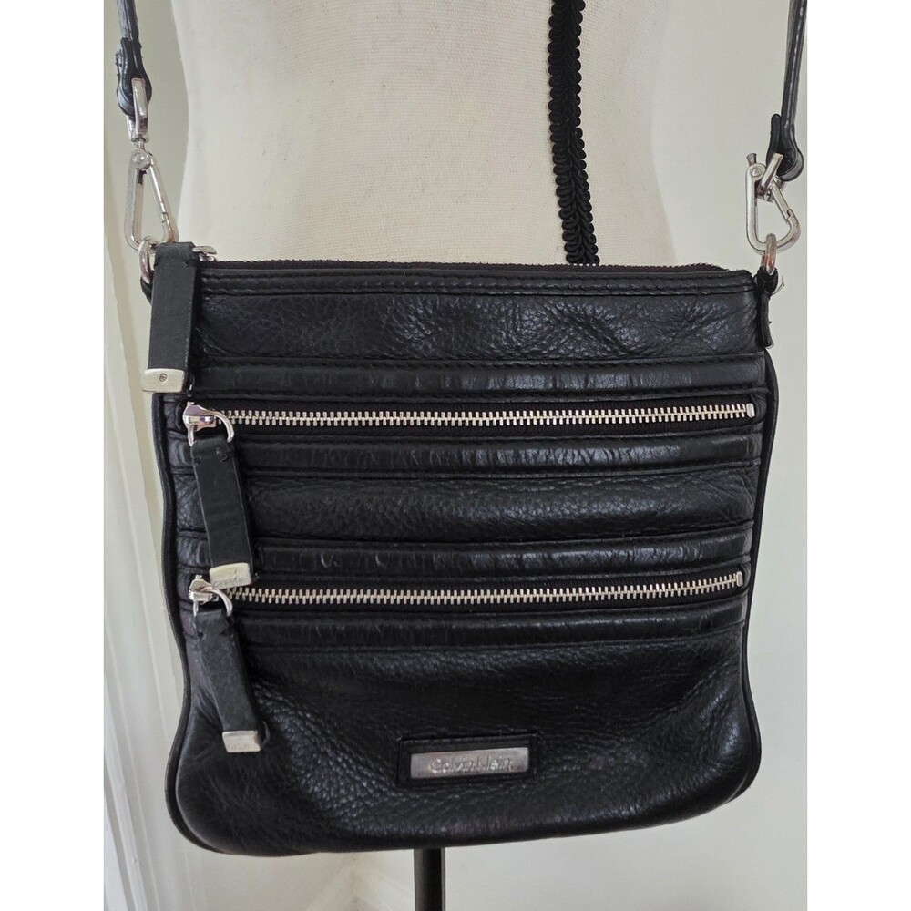 Daily CALVIN KLEIN Black Leather Messenger Style CROSSBODY Bag 8x8 Purse VguC